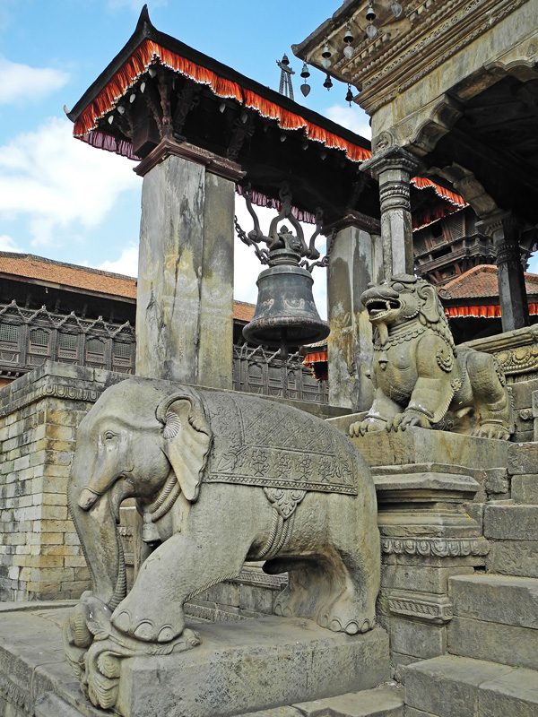 Храм Батсала Деви (Бхактапур) архитектура Непала фото