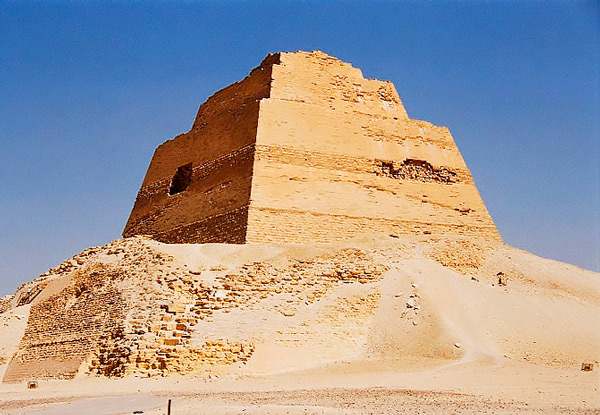 пирамида в мейдуме в египте