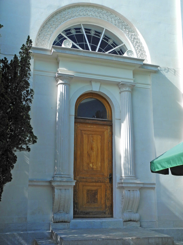 Ливадийский дворец дверь