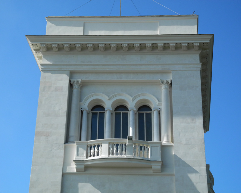 Ливадийский дворец башня